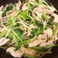 クックIAAXUW☆'s cooksnap of when they made ご飯がススム～！豚肉小松菜炒め☆.