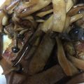 やーしー's cooksnap of when they made 豚ロースときのこのガリバタ醤油ソテー.