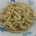 泉李†'s cooksnap of when they made 簡単　材料４つ！！醤油バター焼きうどん.