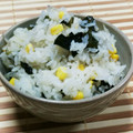 もえちゃんはは's cooksnap of when they made 超簡単！わかめとじゃこの炊き込みご飯.