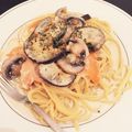 harry_yome's cooksnap of when they made 絶品！木の子とサーモンのクリームパスタ.