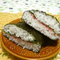 赤い電話's cooksnap of when they made 簡単おにぎらず.