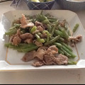caddis12's cooksnap of when they made しゃきしゃき山菜ミズと豚こまの生姜焼き.