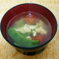 ☆yamanou★'s cooksnap of when they made 裏技☆お店風ふわふわ卵の彩りスープ.
