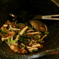 ニノにの's cooksnap of when they made 長ねぎとシメジのザーサイ炒め.