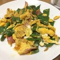 sato15419's cooksnap of when they made スナップエンドウと卵とベーコンの炒め物.
