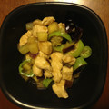 mayoキッチン☆☆'s cooksnap of when they made とり肉となすとバナナピーマンの炒め物.