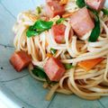 あきたびじょん's cooksnap of when they made スパムとキムチのピリ辛焼うどん☆.