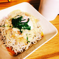 サエリンゴ's cooksnap of when they made 紫玉ねぎの冷やしとろろ蕎麦＊温玉のせ♪.