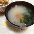 ＊marble＊'s cooksnap of when they made “梅干しのせ”玉ねぎ、ワカメの味噌汁.
