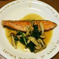 ＴＯＭＯ太郎's cooksnap of when they made 鮭のムニエル〜きのこバター醤油〜.