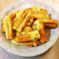 puti0612's cooksnap of when they made 簡単！ちくわのチーズカレー炒め.