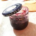 jiu_hitori's cooksnap of when they made ツヤツヤ☆皮も煮る贅沢な巨峰ジャム.