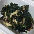 rikihaha's cooksnap of when they made ワカメとシイタケの炒めナムル.