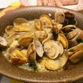 みゆっしー's cooksnap of when they made 簡単アサリのバター酒蒸し.