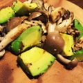 卍卍卍たん's cooksnap of when they made アボカドとしめじアスパラのマスタード炒め.