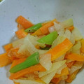 とも☆♪☆♪'s cooksnap of when they made 冬瓜と人参の炒め物.