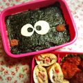 あーたくん's cooksnap of when they made *握らないまっくろくろすけ弁当*キャラ弁.