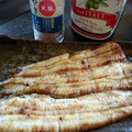こぶたちゃんGOGO's cooksnap of when they made 蒲焼きに飽きたら鰻の白焼きワイン蒸し.