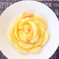 みともり's cooksnap of when they made 桃一個！冷たく豪華で簡単薔薇の花！切り方.