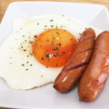Ririεïз's cooksnap of when they made 美味しい半熟目玉焼きの焼き方.
