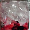 せっちょって。's cooksnap of when they made 簡単 即効イチゴ酒 イチゴシロップ.