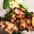 トシコ５５'s cooksnap of when they made ブリのソテー☆スタミナきのこソース！.