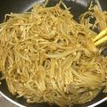 なっぽん．'s cooksnap of when they made えのきともやしののカレー蒸し.