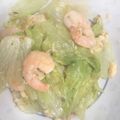 emi0015's cooksnap of when they made エビ・卵・レタスの中華炒め♪.