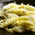 maruru-nn's cooksnap of when they made レンジで1分40秒！ほんだしエノキ丼.