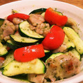 サーゴット's cooksnap of when they made 鶏モモ肉と夏野菜の生バジル炒め.