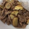 ベルーシー's cooksnap of when they made 豚肉としめじで★ガーリックバター醤油炒め.