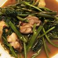 週末主夫130's cooksnap of when they made 空芯菜と牡蠣のニンニク炒め.