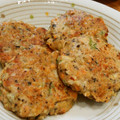 くぅぽん☆'s cooksnap of when they made 和風♪鮭ハンバーグ.