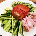佐藤るるる's cooksnap of when they made とろーりたまごとツナのサラダうどん.