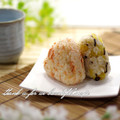 ramuneᐝiRo's cooksnap of when they made 焼き鮭と胡麻油のおにぎり(お握りの具).