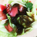 まきりん07's cooksnap of when they made ほっと！レタスとトマトのもずくかけ.