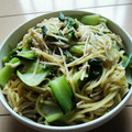 かなくんマミー's cooksnap of when they made 青梗菜とエノキの簡単オイスター焼きそば♡.