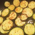 クック6HN6DI☆'s cooksnap of when they made ズッキーニのバターしょう油炒め.