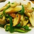 しんにし's cooksnap of when they made しめじとちくわのピリ辛炒め.