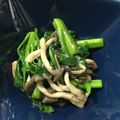 みzo's cooksnap of when they made ツルムラサキと舞茸のガーリック炒め.