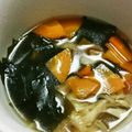 たろめし's cooksnap of when they made にんじん・舞茸・わかめのコンソメスープ.