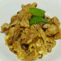 ヨシヨッシー's cooksnap of when they made しめじとさやえんどうの卵とじ.