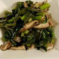 一人の旅's cooksnap of when they made 簡単 ハンダマ(金時草)の炒め物.