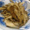 コハク☆。・'s cooksnap of when they made 簡単おつまみ*焼き舞茸のすだち味噌和え.