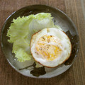 ☆Rokko☆'s cooksnap of when they made 無性に食べたくなる☆何て事ない目玉焼き.