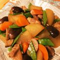 千ちゃん☆あーす's cooksnap of when they made ❁簡単煮物❁鶏大根のコンソメ醤油煮.