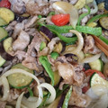 ☆志摩☆'s cooksnap of when they made 豚肉と夏野菜のオイスター炒め.