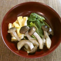 ☆Rokko☆'s cooksnap of when they made 油揚げしめじと小松菜の煮物.