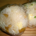 mikiha5's cooksnap of when they made たぬきときつねの仲良しおにぎり.